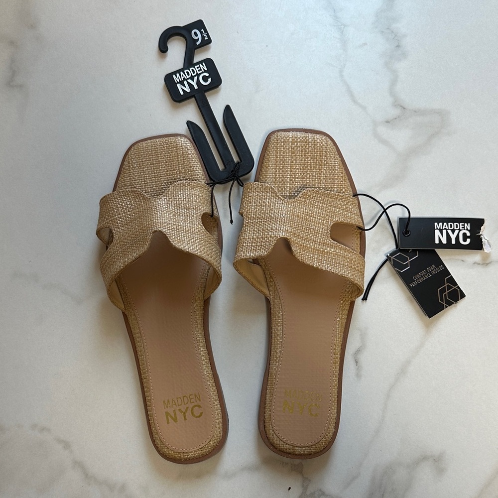 NWT Madden NYC Woven Scalloped Slide Sandals - Natural Tan size 9 1/2